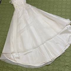 ウエディングドレス