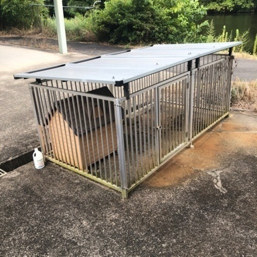 アルミのケージ