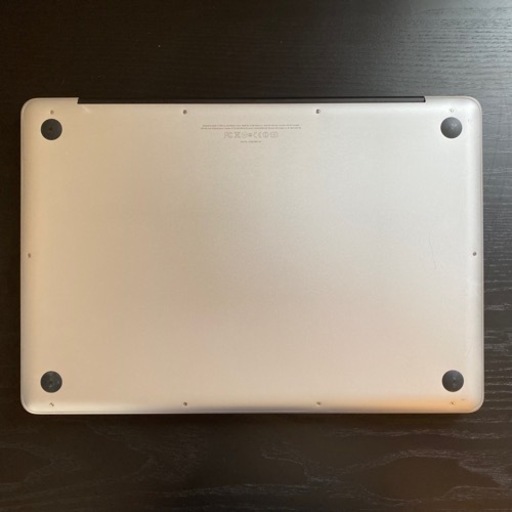 APPLE MacBook Pro MD104J/A　非光沢高解像度ディスプレイ