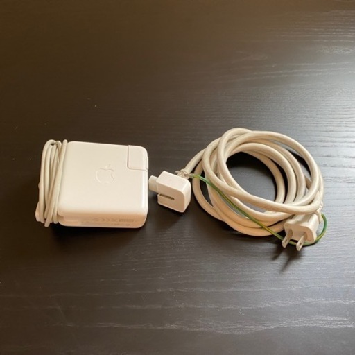 APPLE MacBook Pro MD104J/A　非光沢高解像度ディスプレイ