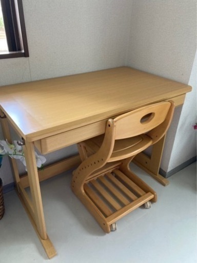 デスク 今日までで掲載終了します‼️