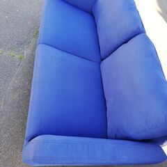 2人掛け　ソファー　足付きの画像