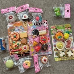 消しゴムコレクター　おもしろ消しゴム　食べ物メイン　アイスケーキラーメンおにぎりいちごなどなど　未使用の画像