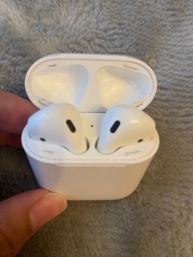 AirPods お話し中