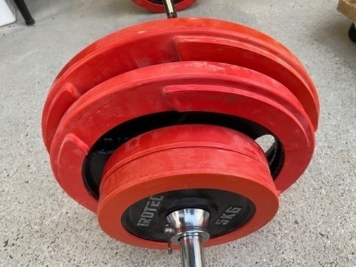 お薦め品‼️激安‼️iROTEC 76kg バーベル Wバー&プレート