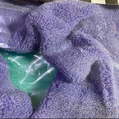 バレンチノ　厚手ふわふわO型便座カバー2枚の画像