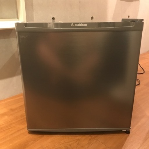 【自宅引渡し】エスキュービズム 1ドア冷凍庫 WFR-1032SL 32L
