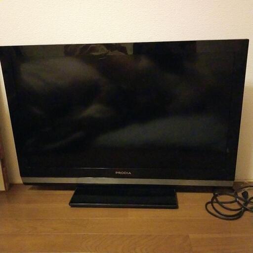 32インチ液晶薄型テレビ