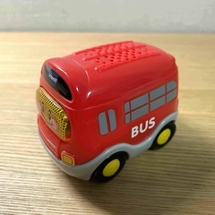 歌うミニカーとピーポー音がする救急車のセットの画像