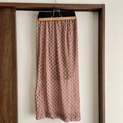モノグラムプリントスカートMAISON SPECIALの画像