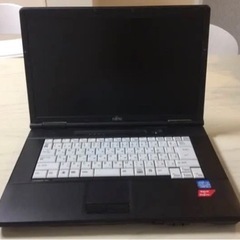 富士通 FUJITSU ライフブックLIFE bookA561 ノートパソコンの画像