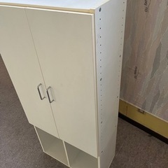 食器棚 133×60×32cm 白の画像