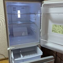 冷凍冷蔵庫・シャープ Sharp SJ-D14E-Sの画像