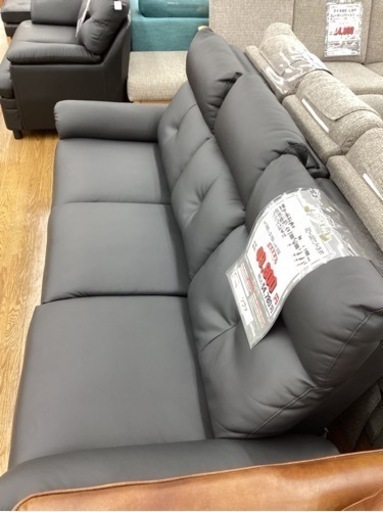 KH-77【新入荷　リサイクル品】両側電動3シーターソファ　黒