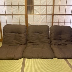カインズ　座椅子　3脚