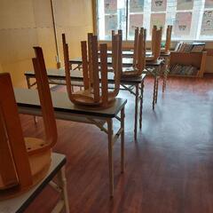 学習塾の什器備品 (1)
