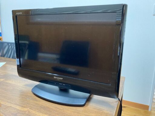 テレビ　20V型