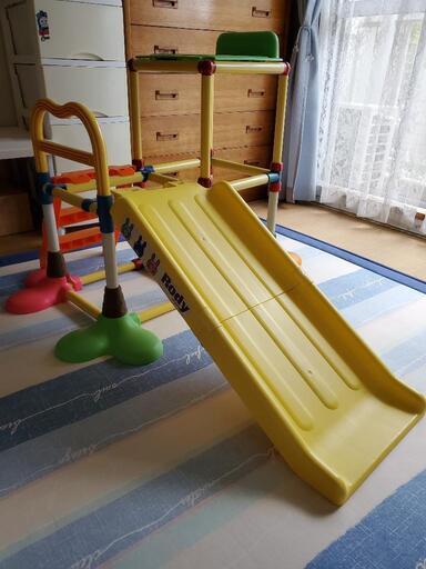 室内滑り台　遊具　幼児