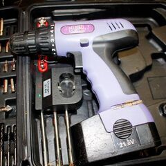 商談中★電動ドライバー ドリル 充電式 ジャンク ワケあり 工具...