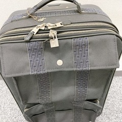 キャリーケース  キャリーバッグ 値下げ