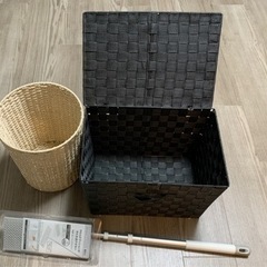 取り引きのお方決定しました【無料 3点】ふた付きカゴ、ニトリの白...