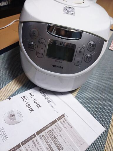 東芝　IH炊飯ジャー　RCー10HK　５.５合　中古