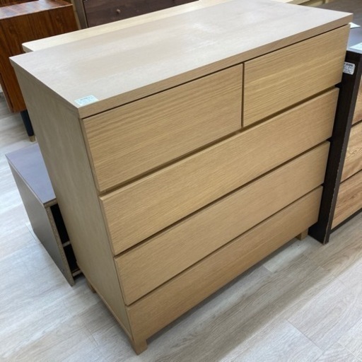 無印良品の4段チェストございます。