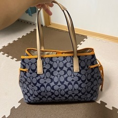 大幅値下げしました。coachのショルダーバッグ(新品,美品，
未使用)の画像