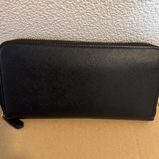 プラダ財布　