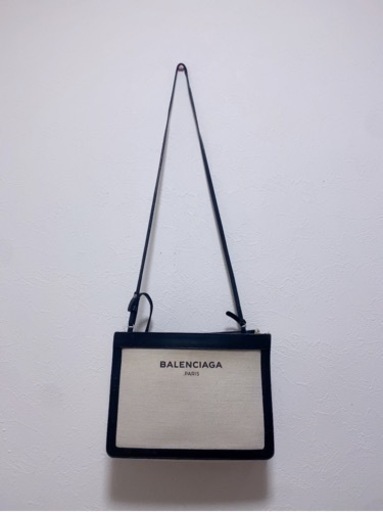 BALENCIAGA ネイビーポシェット 