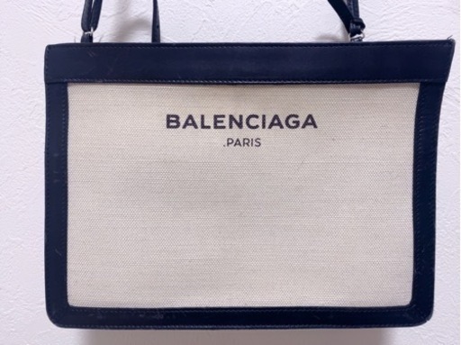 BALENCIAGA ネイビーポシェット 