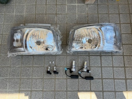 ハイエースライト