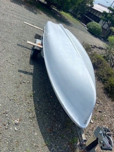 手漕ぎFRPボート　塗装済み