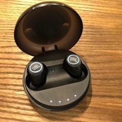 JBL Bluetoothイヤホンの画像