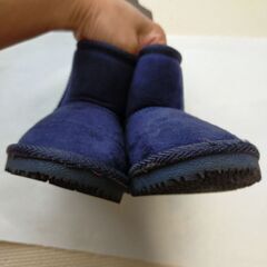 美品 ムートンブーツ 15cm ネイビーの画像