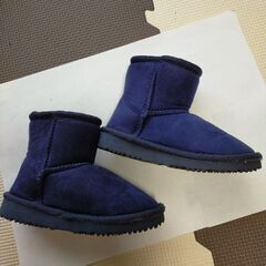 美品 ムートンブーツ 15cm ネイビーの画像