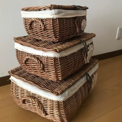 藤のバスケット【値下げしました】の画像