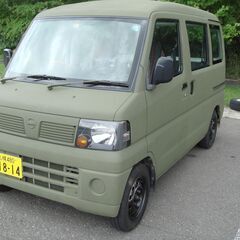 NV100クリッパーバン 車検6年5月 13万5千キロ 希少なMT ４WD(2WD切り替え) 塗装オリーブドラブ塗替え 車高調付の画像