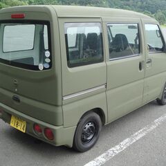 NV100クリッパーバン 車検6年5月 13万5千キロ 希少なMT ４WD(2WD切り替え) 塗装オリーブドラブ塗替え 車高調付の画像