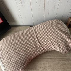 枕　腰痛サポートクッション