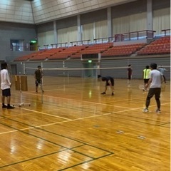 バドミントンで遊びませんか(*^▽^*)
