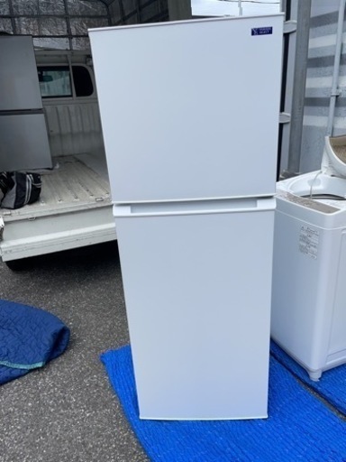 ヤマダオリジナル　2020年製　ちょっと大きめが欲しい方　225L