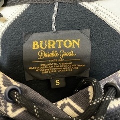 BURTONスノボ用パーカー　レディースSの画像