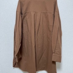 シャツ茶　アウターにもの画像