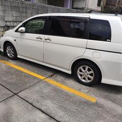 TOYOTAアイシス　プラタナ