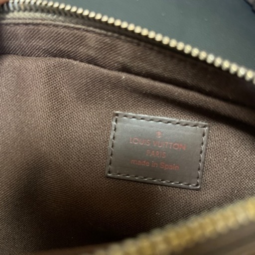 LOUIS VUITTON      ボディーバッグ