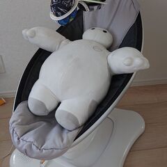 【売れました】自動で動く　ママルー　電動バウンサー　4moms　