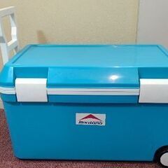 アステージ クーラーボックス モンタナ ＃45 水色