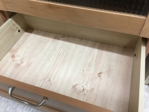 ハイタイプテレビボード　組み立ての為分解不可