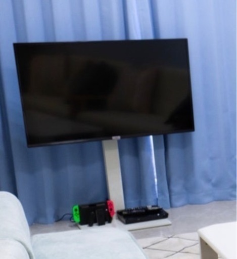テレビスタンド　ロータイプ